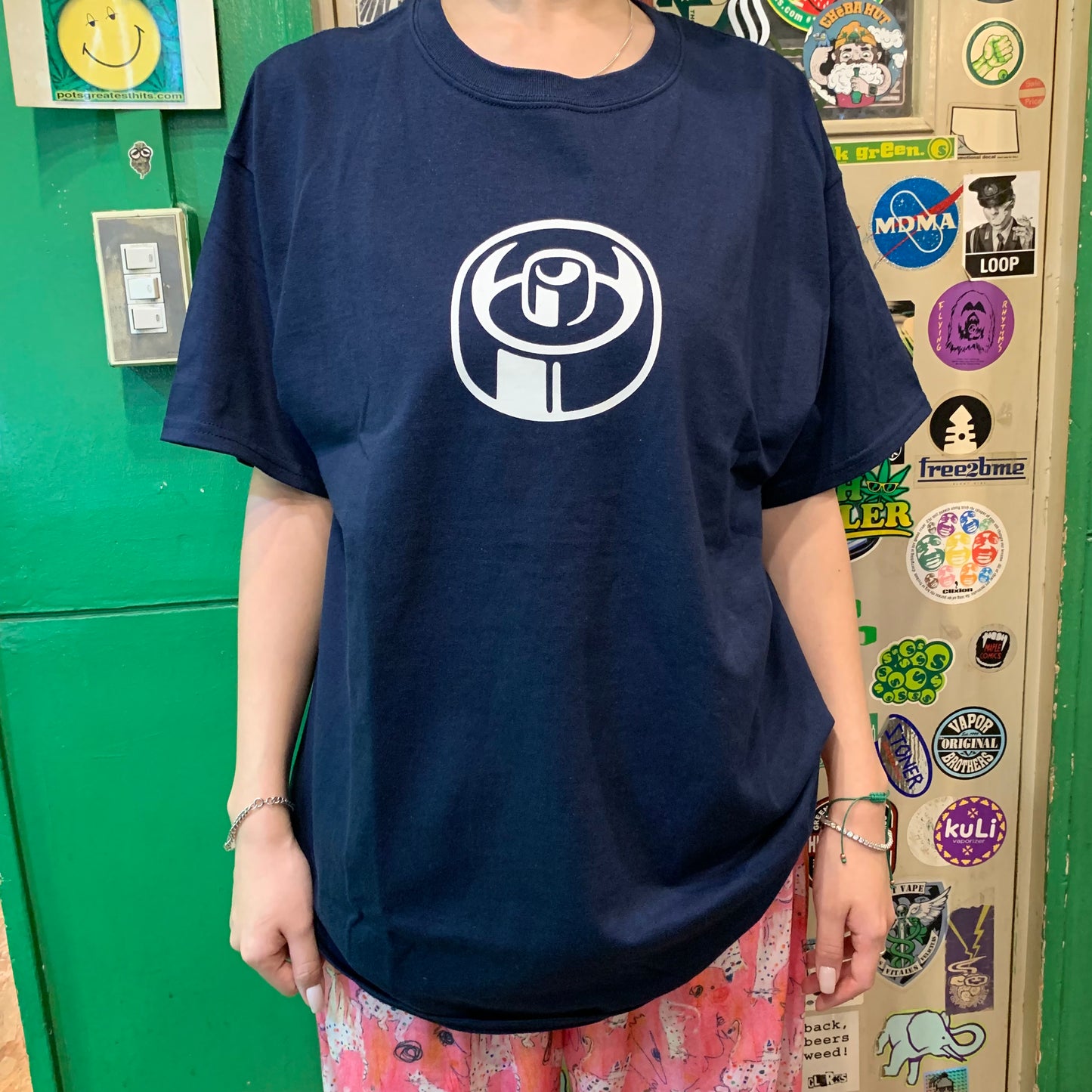 HOTBOX SESSIONS ホットボックスセッションズ "NAIL" Tシャツ ネイビー/ブラウン