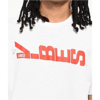 VIBES バイブス Sittin Sideways White T-Shirt ホワイト Tシャツ
