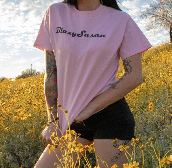 Blazy Susan ブレイジースーザン Tee Shirts Tシャツ ピンク/パープル
