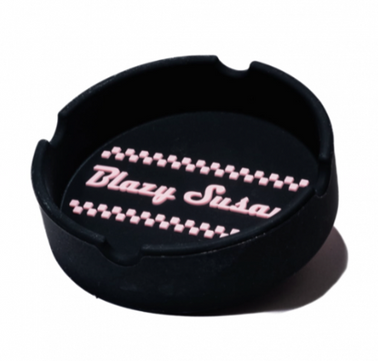 Blazy Susan ブレイジースーザン Classic Silicone Ashtray アシュトレイ 灰皿 ピンク/ブラック
